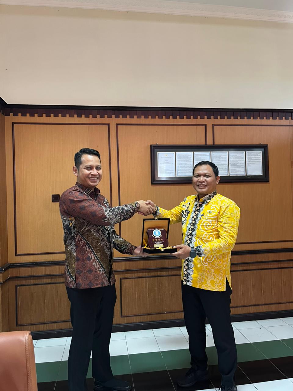 Perkuat Sinergi dan Berbagi Praktik Baik, UKPBJ Kota Tarakan Terima Kunjungan Kerja UKPBJ BSSN